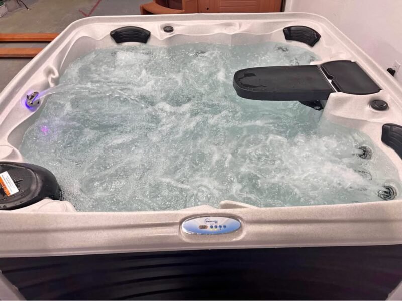 Near-New 2025 Jacuzzi Hot Tub, 2-3 Person, Farmington - Image 3