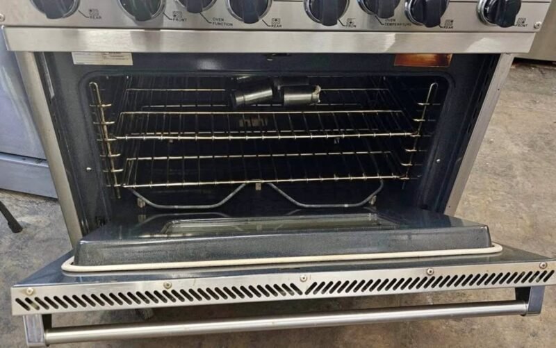 2021 Viking Burners Dual Fuel Stove, Hanover - Great Shape!