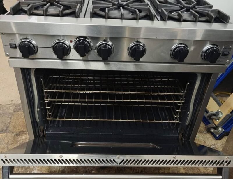 2022 Viking Gas Range 6-Burners, Moderately Used, Hanover - Image 3
