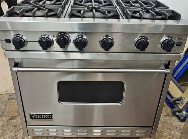 2022 Viking Gas Range 6-Burners, Moderately Used, Hanover
