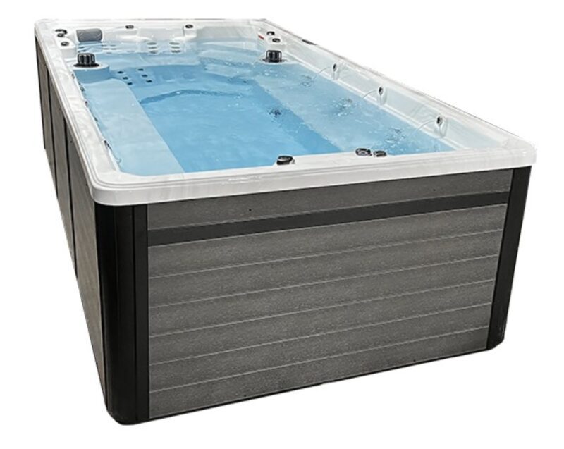 Hot Tub: (5-6+ Person)