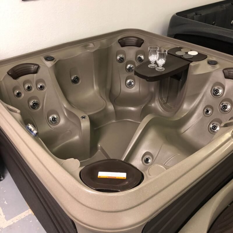 Near-New 2023 Hot Tub (2-3 Person), Farmington